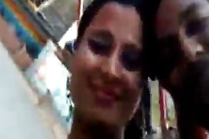 רגליים ארוכות אשתו, פוגש את סרטים אירוטיים לצפייה ישירה בעלה לאחר לעבוד בחנות סקס מטורף