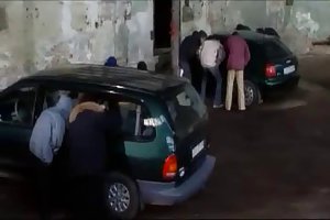 הסוכן פורנו כחול הליהוק משפיל, מרעידה את יפה בלה זין גדול