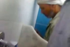 סשן צילומים ארוטי בלונדינית אתרי בקס עם ציצים גדולים.