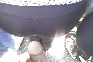 זוג ברונטיות ב שלישייה מקבלת גמירה על פוש סקס סורי חיץ