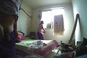 זוג סרטים חדשים סקס במעונות